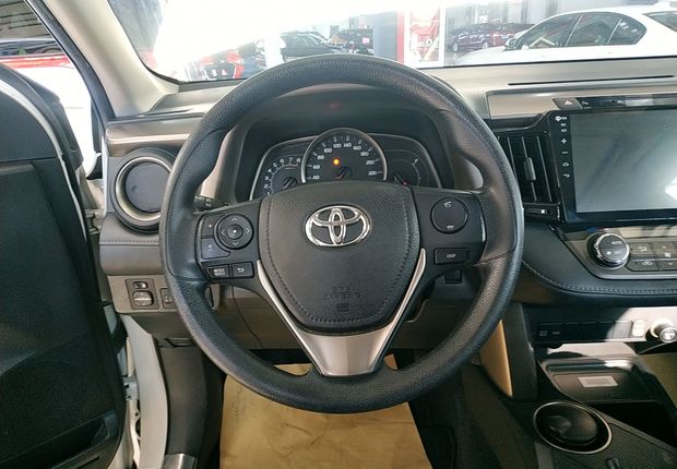 丰田RAV4 2015款 2.0L 自动 前驱 风尚版 (国Ⅴ) 