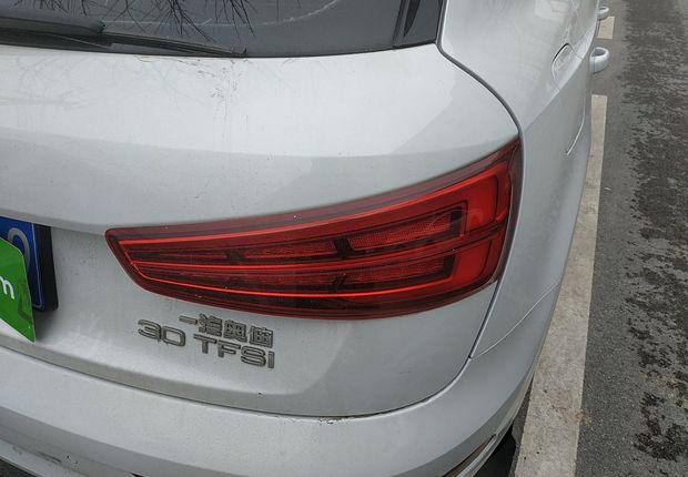 奥迪Q3 30TFSI 2016款 1.4T 自动 前驱 时尚型 (国Ⅴ) 