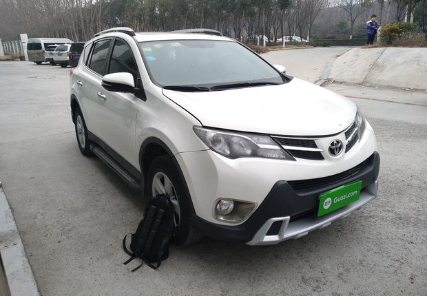 丰田RAV4 2013款 2.0L 自动 四驱 新锐型 (国Ⅳ) 