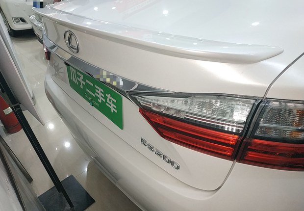 雷克萨斯ES 200 [进口] 2015款 2.0L 自动 舒适版 