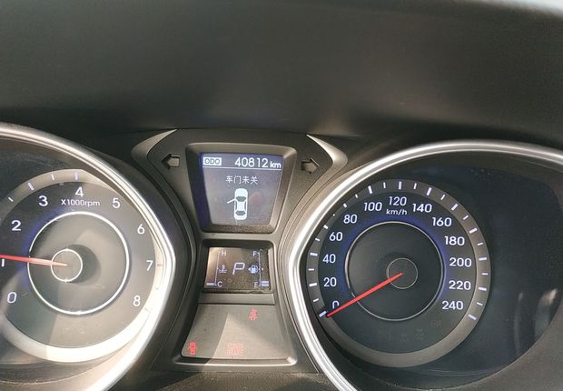 现代朗动 2012款 1.6L 自动 GLX领先型 (国Ⅳ) 