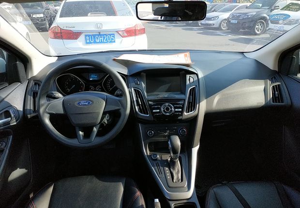 福特福克斯 2015款 1.6L 自动 5门5座两厢车 舒适型 (国Ⅴ) 