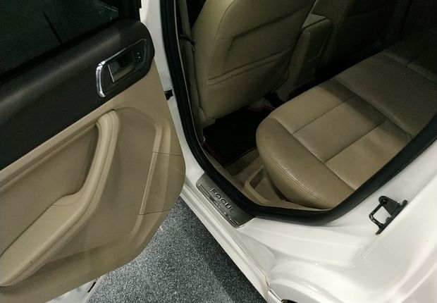 福特福克斯 2012款 1.8L 手动 两厢轿车 经典时尚型 (国Ⅳ) 