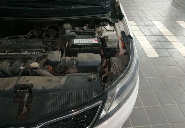 起亚K2 2012款 1.6L 自动 4门5座三厢车 Premium (国Ⅳ) 