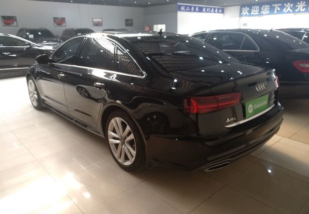 奥迪A6L 35TFSI 2018款 2.0T 自动 运动型30周年纪念版 (国Ⅴ) 