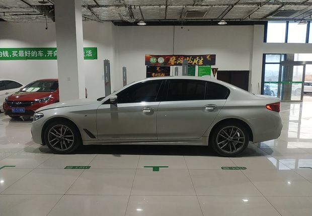 宝马5系 525Li 2019款 2.0T 自动 汽油 M运动套装 (国Ⅴ) 