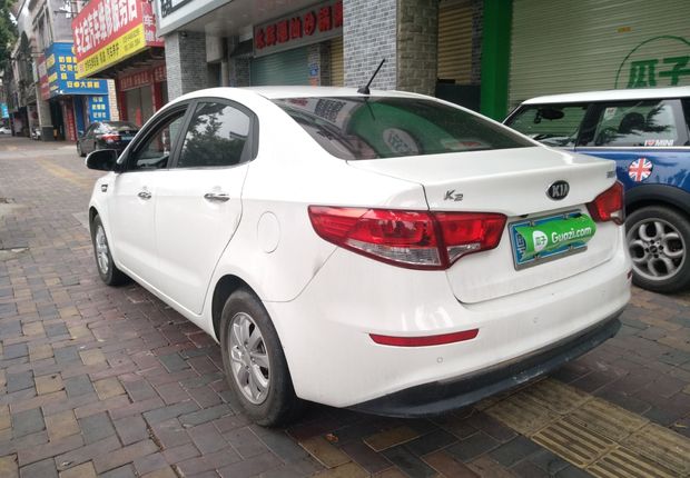 起亚K2 2015款 1.4L 手动 4门5座三厢车 GLS (国Ⅳ) 