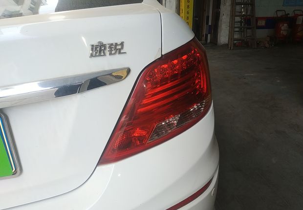 比亚迪速锐 2016款 1.5L 手动 精英型 (国Ⅴ) 