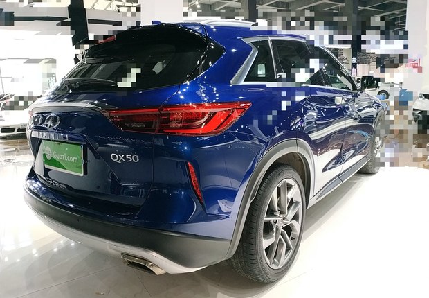 英菲尼迪QX50 2018款 2.0T 自动 豪华版 (国Ⅵ) 