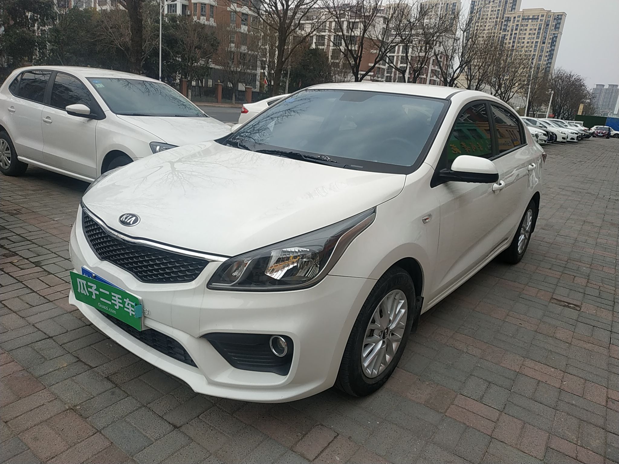 起亚K2 2017款 1.4L 手动 4门5座三厢车 GLS (国Ⅴ) 