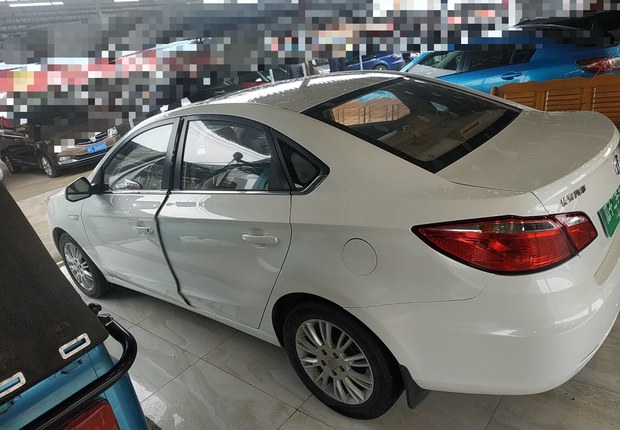 长安逸动 2013款 1.6L 手动 豪华型 (国Ⅴ) 