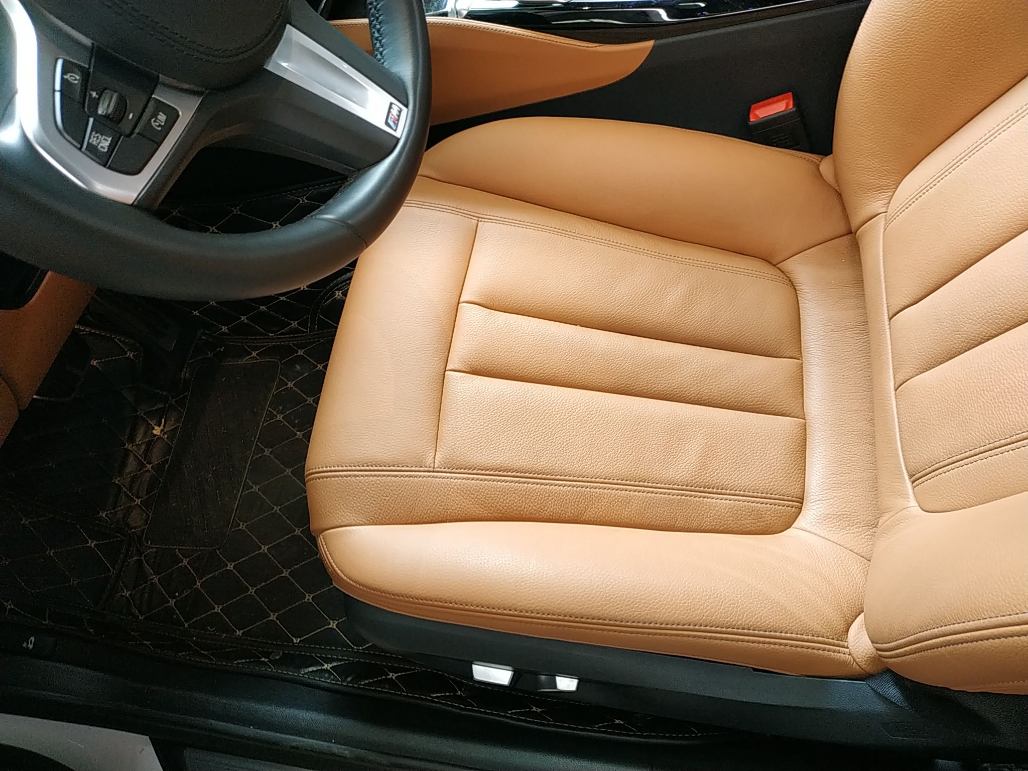 宝马5系 530Li 2019款 2.0T 自动 汽油 领先型M运动套装改款 (国Ⅵ) 