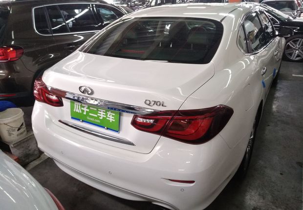 英菲尼迪Q70L [进口] 2015款 2.5L 自动 精英版 