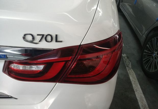 英菲尼迪Q70L [进口] 2015款 2.5L 自动 精英版 