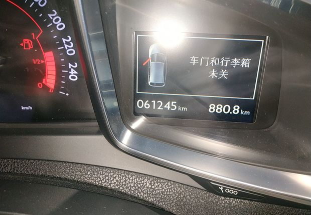 DS5两厢 2014款 1.6T 自动 豪华版THP160 (国Ⅴ) 