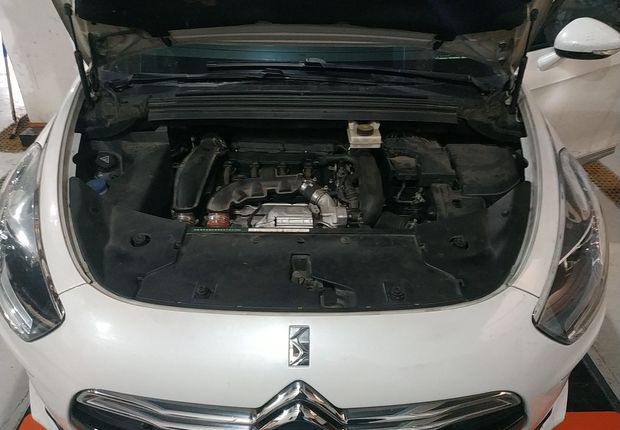 DS5两厢 2014款 1.6T 自动 豪华版THP160 (国Ⅴ) 