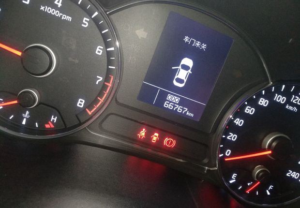 起亚K3 2013款 1.6L 手动 GLS (国Ⅳ) 