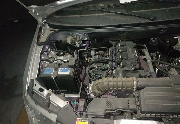 五菱宏光 S 2018款 1.5L 手动 7座 经典款基本型 