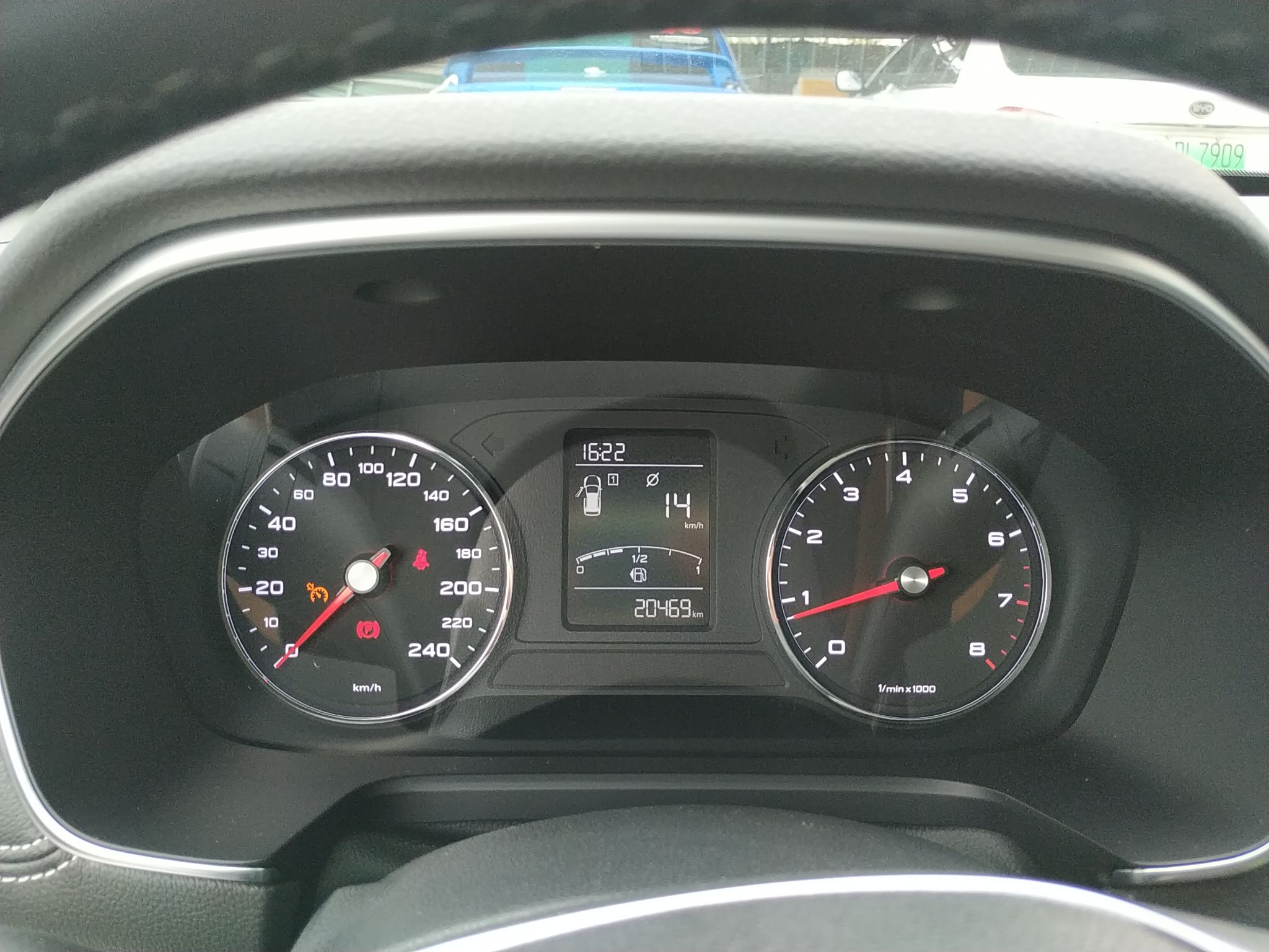 荣威rx52018款15t手动20t旗舰版国Ⅴ