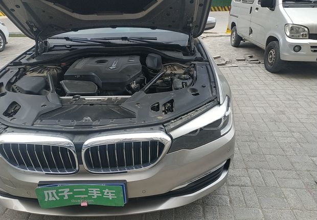 宝马5系 528Li 2018款 2.0T 自动 汽油 上市特别版 (国Ⅴ) 