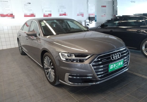 奥迪A8L 55 [进口] 2018款 3.0T 自动 汽油 豪华型 