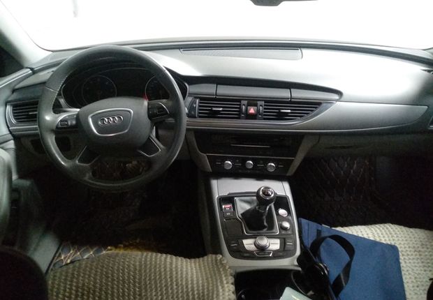 奥迪A6L TFSI 2014款 2.0T 手动 基本型 (国Ⅳ) 