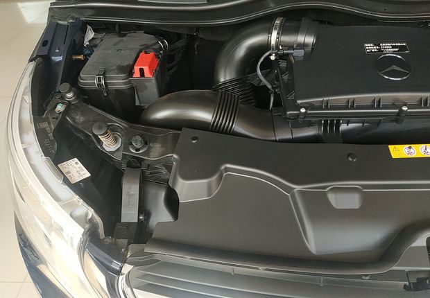 奔驰V级 2017款 2.0T 自动 V260尊贵版 (国Ⅴ) 