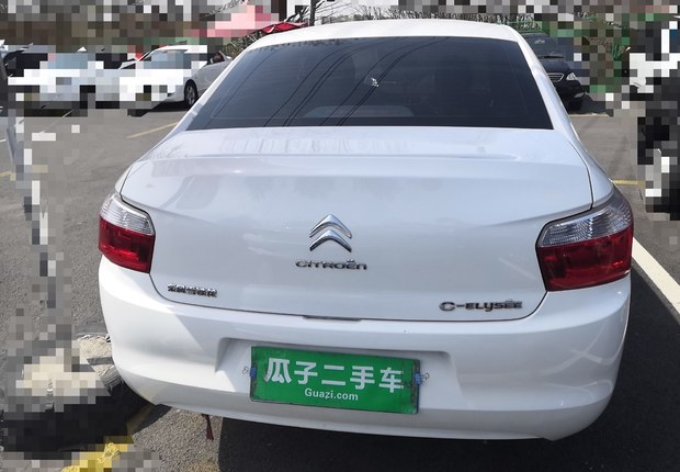 雪铁龙爱丽舍 2015款 1.6L 手动 4门5座三厢车 质尚版时尚型 (国Ⅴ) 