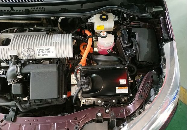 丰田雷凌 双擎 2017款 1.8L 自动 GS-L领先版 (国Ⅴ) 