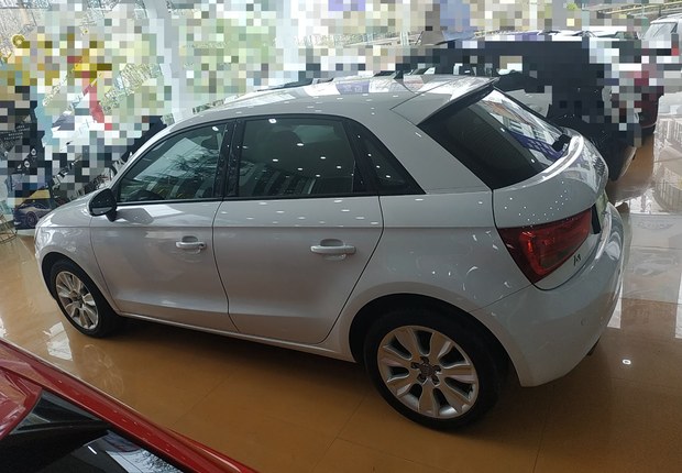 奥迪A1 30 [进口] 2013款 1.4T 自动 5门 Urban 