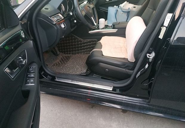 奔驰E级 E260L 2015款 2.0T 自动 汽油 改款运动型 (国Ⅴ) 