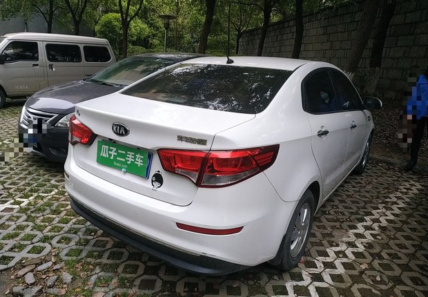 起亚K2 2015款 1.4L 自动 4门5座三厢车 GLS (国Ⅳ) 