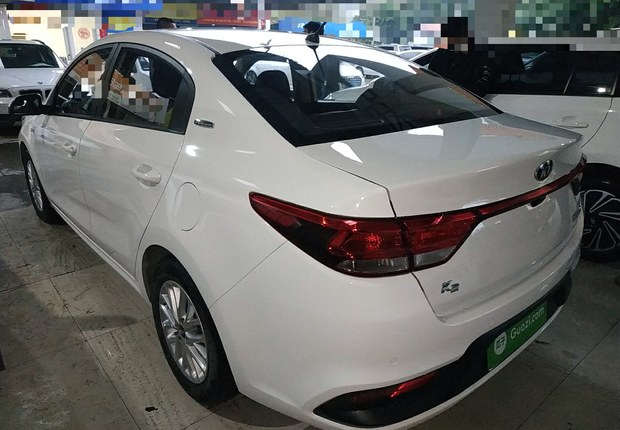 起亚K2 2017款 1.4L 自动 4门5座三厢车 GLS-15周年纪念版 (国Ⅴ) 