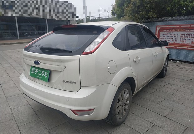 福特福克斯 2013款 1.8L 自动 5门5座两厢车 经典基本型 (国Ⅳ) 