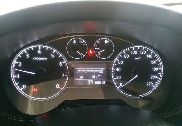 日产骐达 2011款 1.6L 自动 舒适型 (国Ⅳ) 