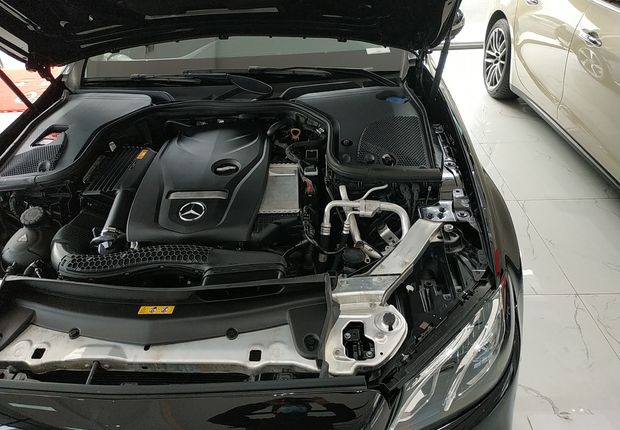 奔驰E级 E300L 2017款 2.0T 自动 汽油 运动豪华型 (国Ⅴ) 