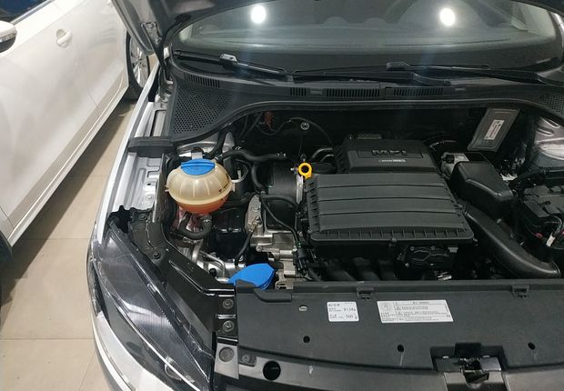 大众捷达 2015款 1.6L 自动 汽油 质惠版舒适型 (国Ⅳ) 