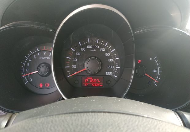 起亚K2 2015款 1.4L 自动 4门5座三厢车 GLS (国Ⅳ) 