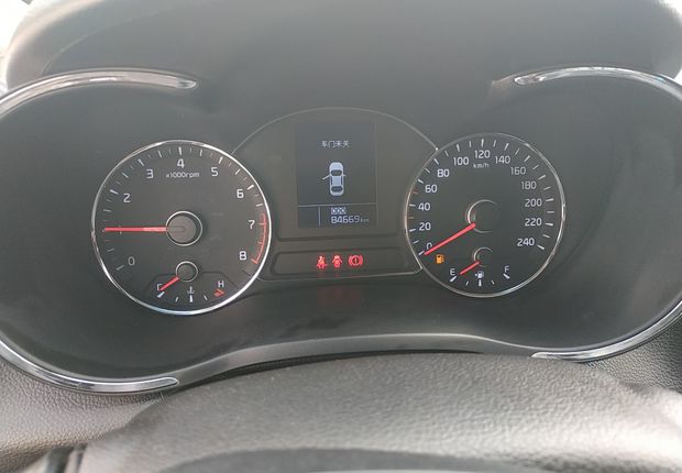 起亚K3 2013款 1.6L 手动 GLS (国Ⅳ) 