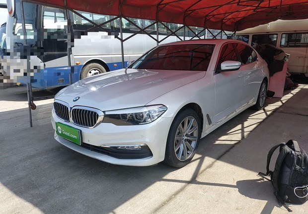 宝马5系 528Li 2018款 2.0T 自动 汽油 上市特别版 (国Ⅴ) 