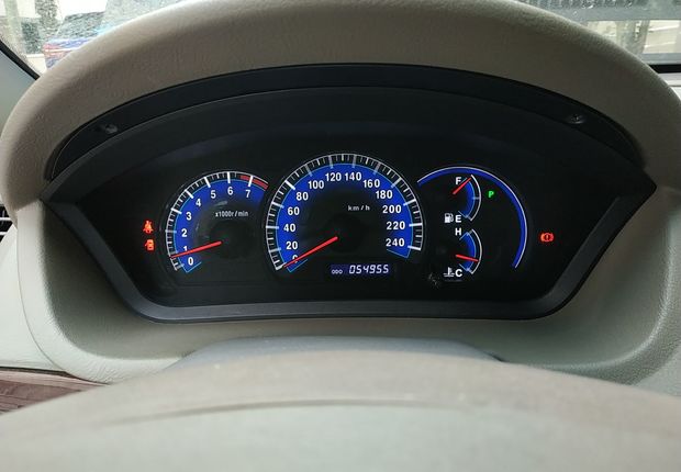 三菱戈蓝 2009款 2.4L 自动 尊贵型升级版 (国Ⅳ) 