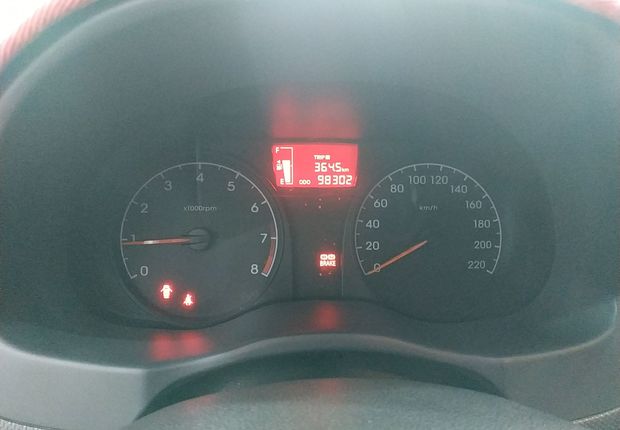 现代瑞纳 2014款 1.4L 手动 4门5座三厢车 智能型GLS (国Ⅳ) 