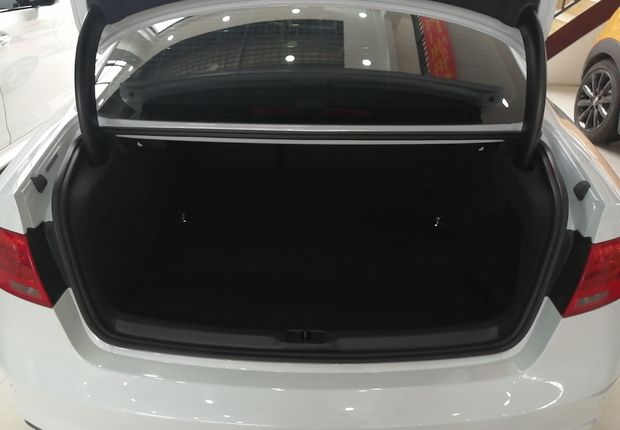 奥迪A5 Coupe 45TFSI [进口] 2016款 2.0T 自动 汽油 进取型 
