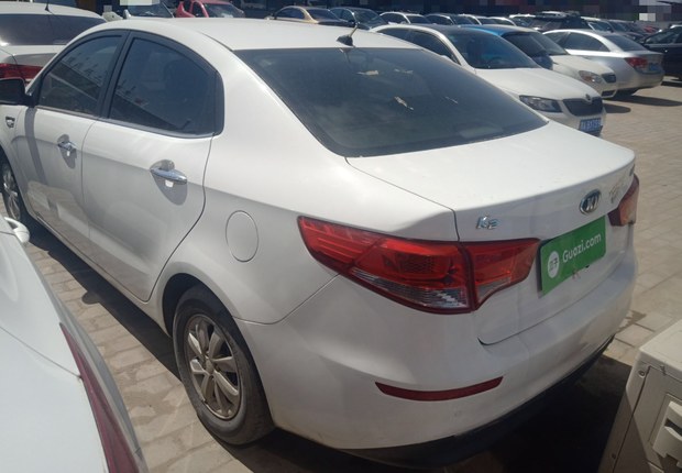 起亚K2 2015款 1.4L 手动 4门5座三厢车 GLS (国Ⅳ) 