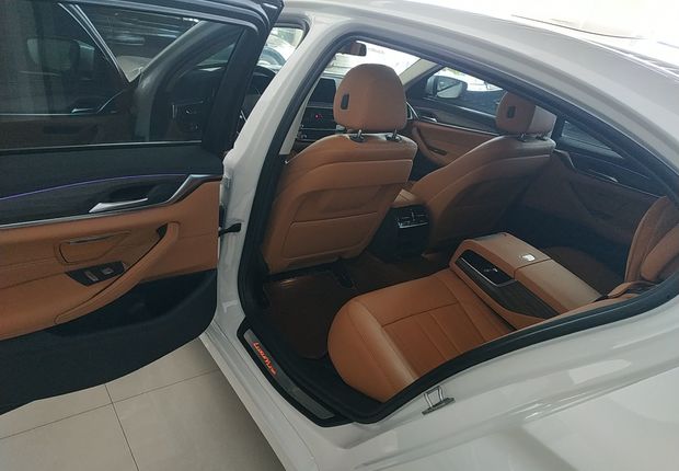 宝马5系 530Li 2018款 2.0T 自动 汽油 领先型豪华套装 (国Ⅴ) 