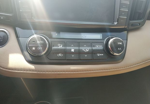 丰田RAV4 2013款 2.5L 自动 四驱 精英型 (国Ⅳ) 