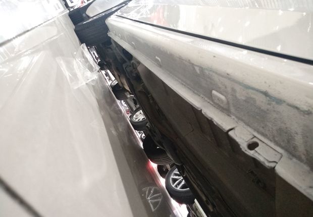 雪铁龙爱丽舍 2015款 1.6L 自动 4门5座三厢车 质尚版时尚型 (国Ⅴ) 