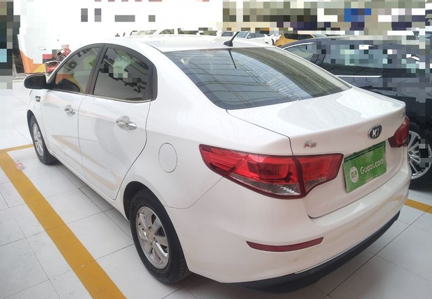 起亚K2 2015款 1.4L 手动 4门5座三厢车 GLS (国Ⅳ) 