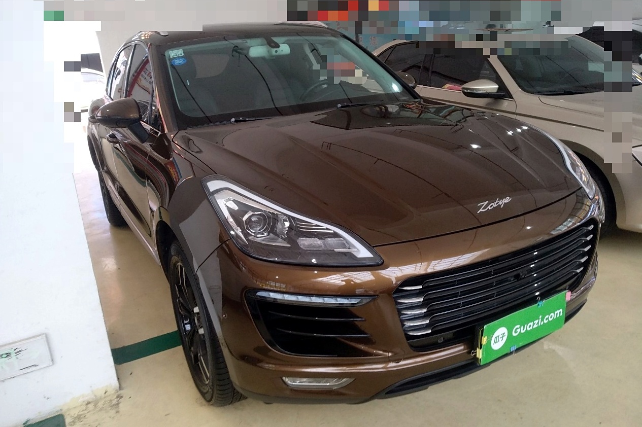 众泰sr9 2017款 2.0t 自动极致之梦版