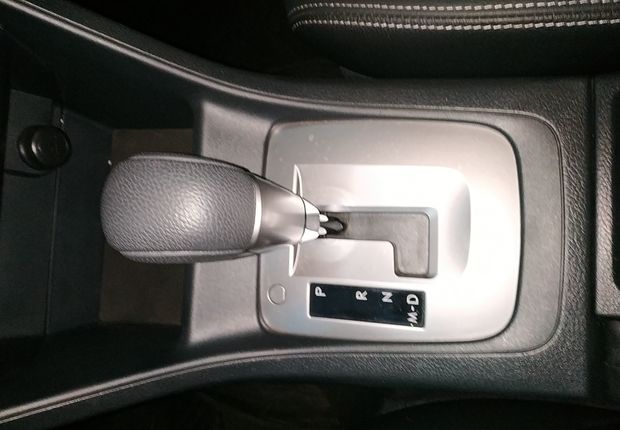 斯巴鲁XV [进口] 2014款 2.0L 自动 四驱 豪华版 